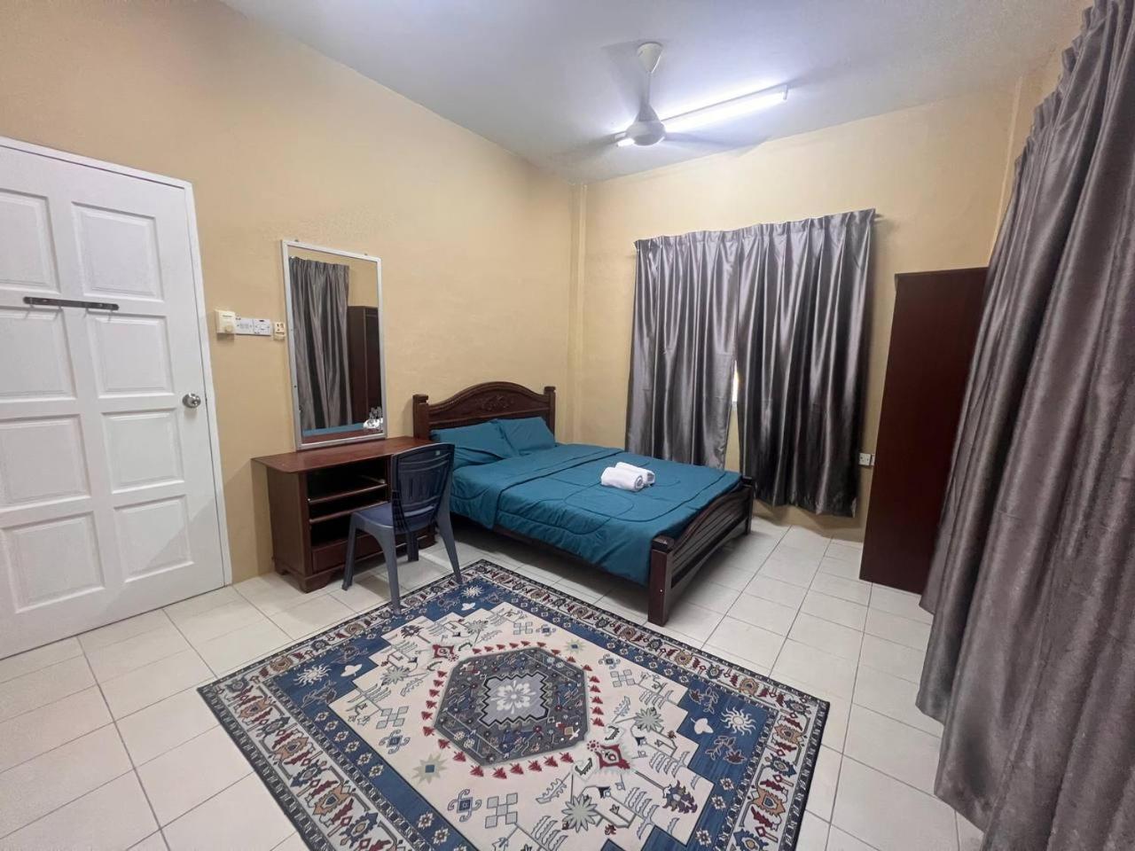 מלון Putra Sentosa Retreat Camp, Sematan חדר תמונה