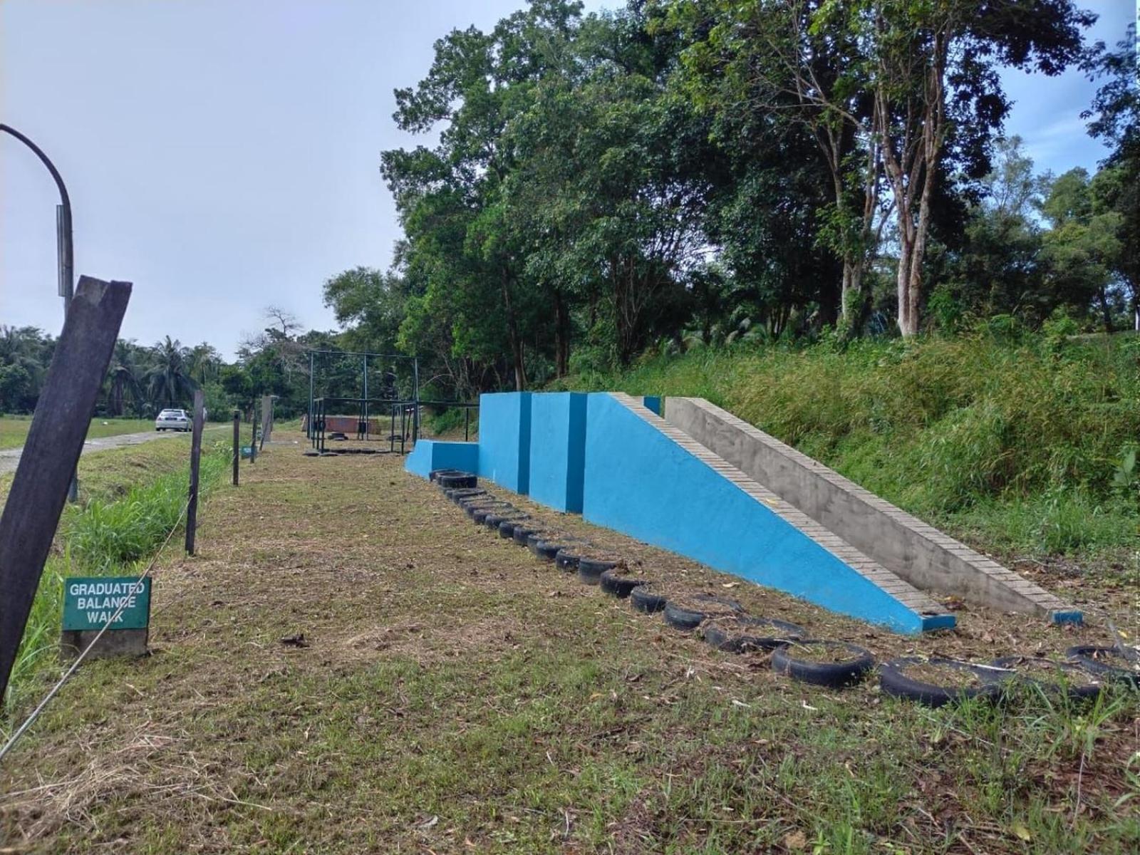מלון Putra Sentosa Retreat Camp, Sematan מראה חיצוני תמונה