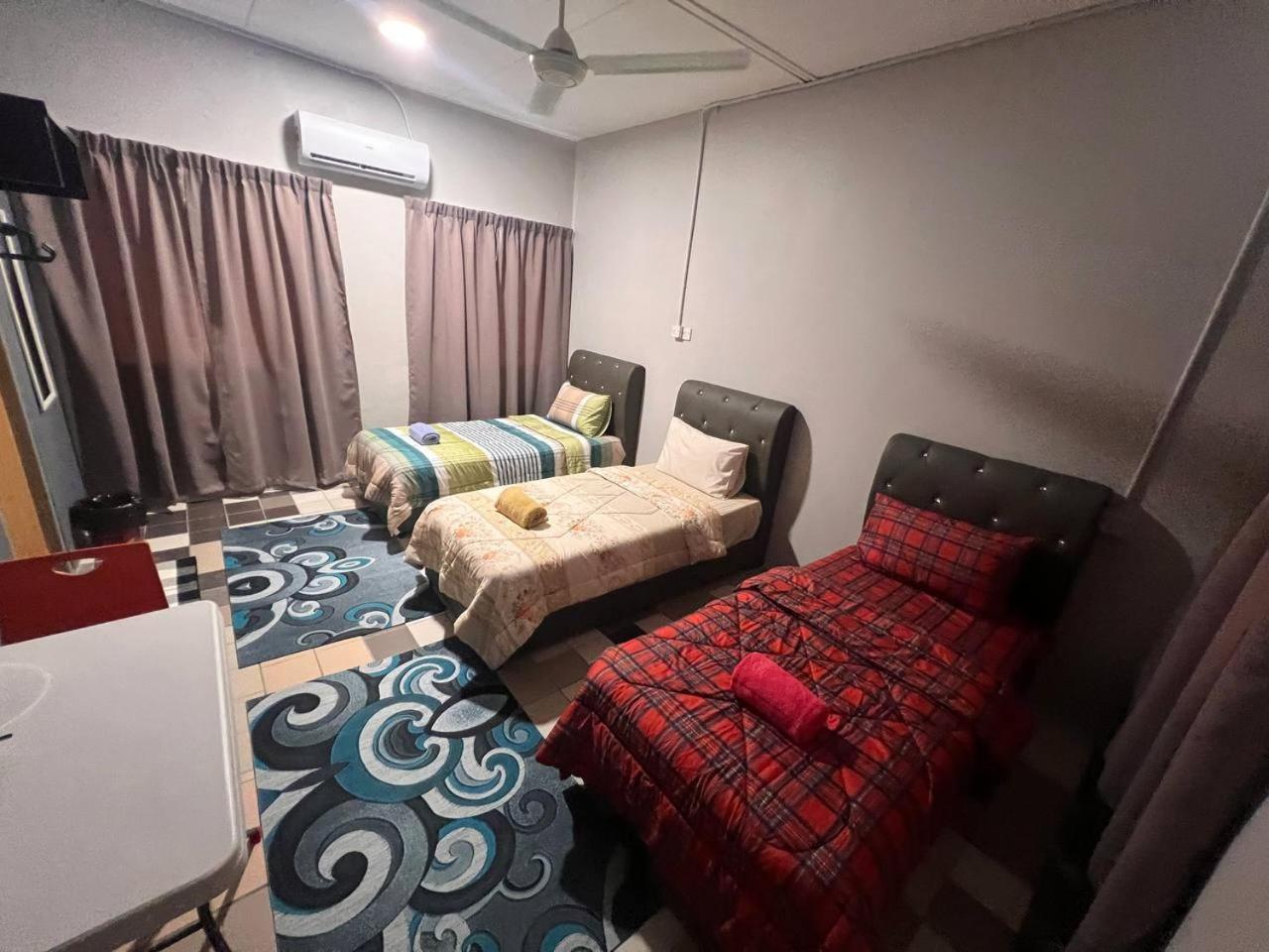 מלון Putra Sentosa Retreat Camp, Sematan חדר תמונה