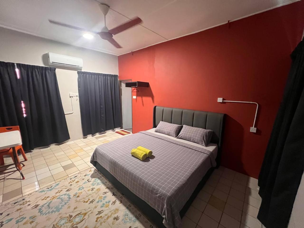 מלון Putra Sentosa Retreat Camp, Sematan חדר תמונה