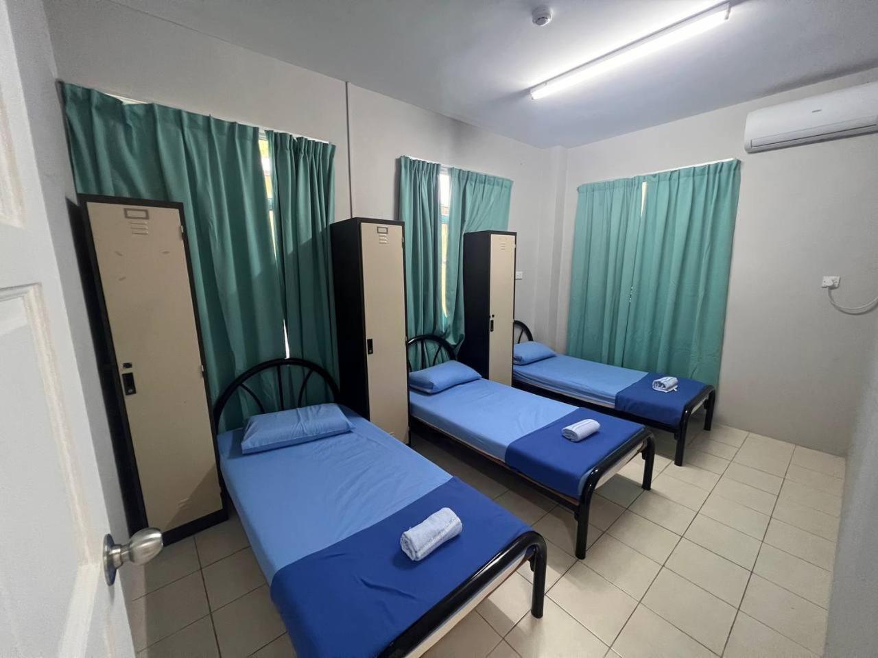 מלון Putra Sentosa Retreat Camp, Sematan חדר תמונה
