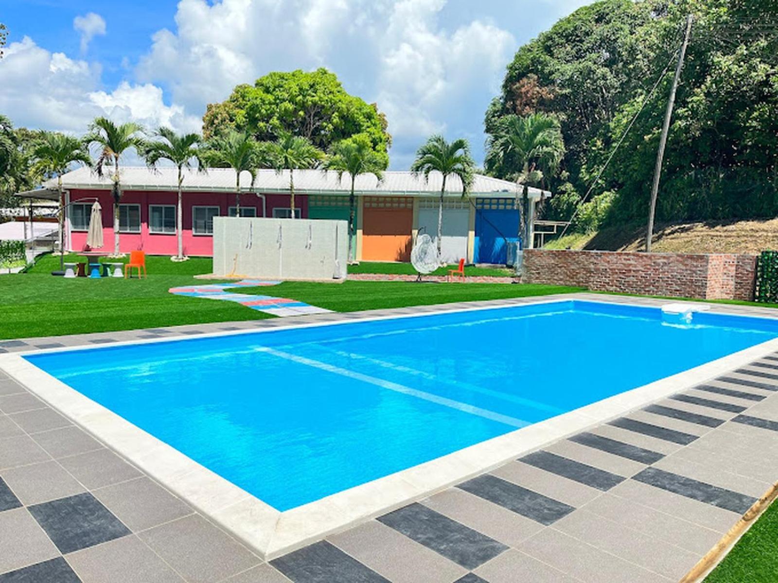 מלון Putra Sentosa Retreat Camp, Sematan חדר תמונה